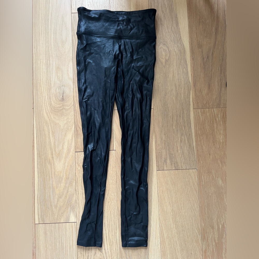 SPANX Black Leggings with Red Tag
